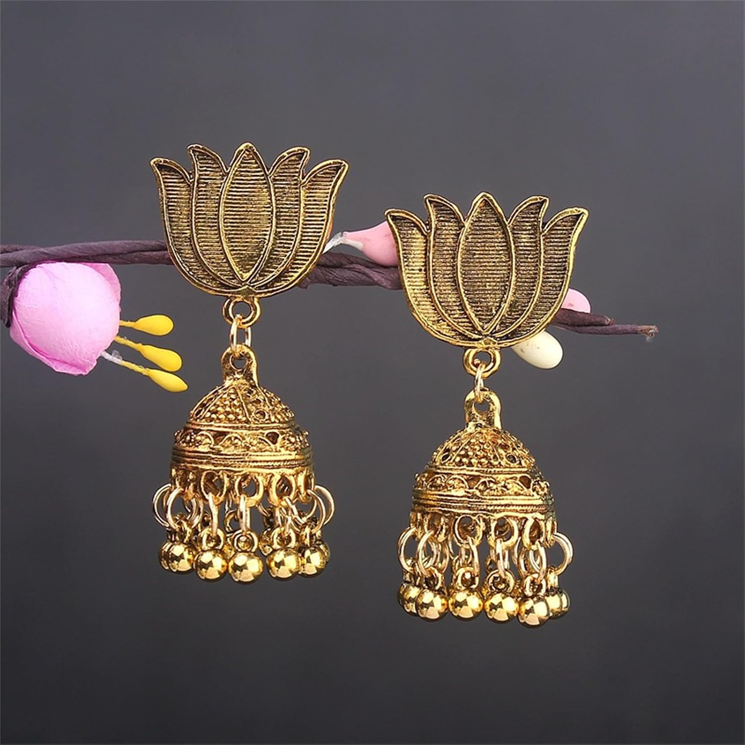 Antique Gold Jhumka Earrings Set - Hình 2